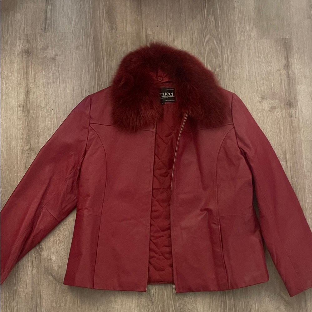 Elegant Red Leather Jacket with Fur Collar